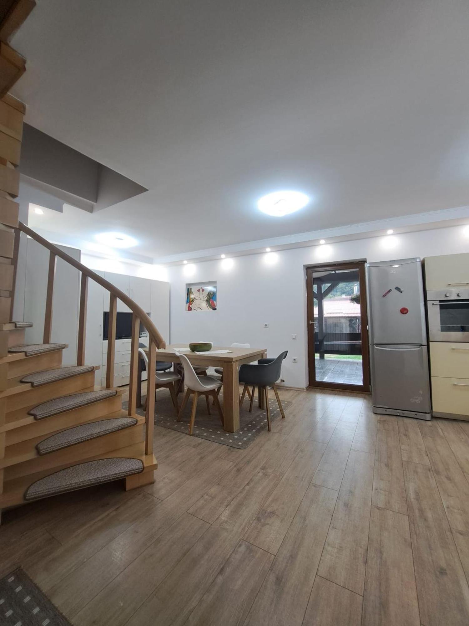 Vik'S Home Сигишоара Экстерьер фото