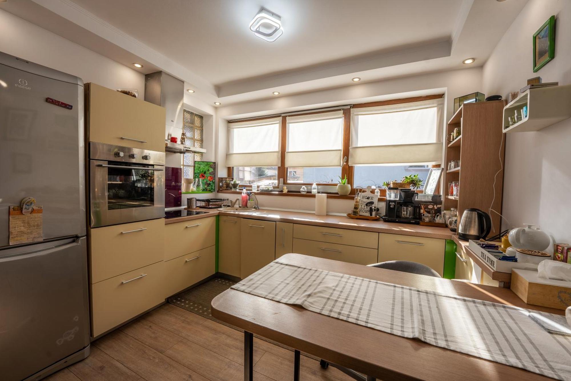 Vik'S Home Сигишоара Экстерьер фото